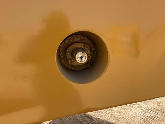 2012 Cat 740B Articulated Dump Truck - Шарнірний самоскид: фото 5 2012 Cat 740B Articulated Dump Truck - Шарнірний самоскид: фото 5