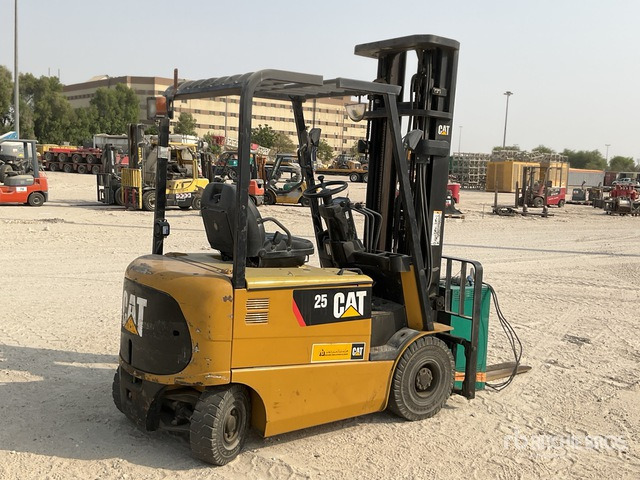 2014 Cat EP25K-PAC 2.5 ton Electric Forklift - Електронавантажувач: фото 4 2014 Cat EP25K-PAC 2.5 ton Electric Forklift - Електронавантажувач: фото 4