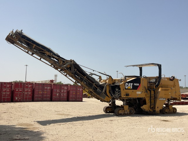 2014 Cat PM-200 Tracked Cold Planer - Дорожня фреза: фото 1 2014 Cat PM-200 Tracked Cold Planer - Дорожня фреза: фото 1