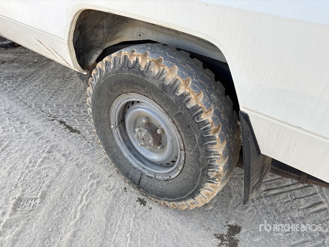 2018 Toyota Land Cruiser 78R 4x4 SUV - Позашляховик: фото 4 2018 Toyota Land Cruiser 78R 4x4 SUV - Позашляховик: фото 4