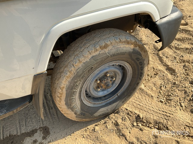 2018 Toyota Land Cruiser 78R 4x4 SUV - Позашляховик: фото 5 2018 Toyota Land Cruiser 78R 4x4 SUV - Позашляховик: фото 5