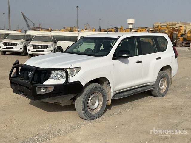2018 Toyota Prado TX 150L 4x4 SUV - Позашляховик: фото 2 2018 Toyota Prado TX 150L 4x4 SUV - Позашляховик: фото 2