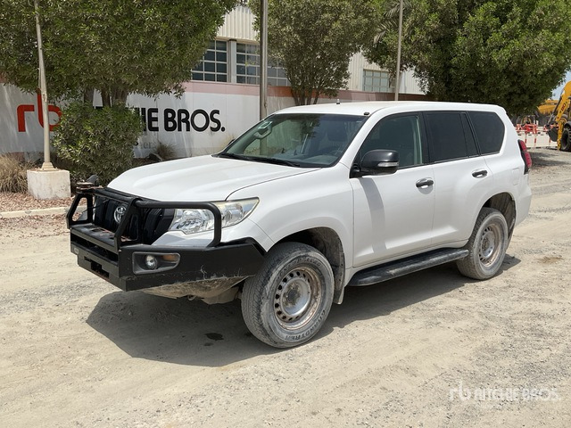 2018 Toyota Prado TX 150L 4x4 SUV - Позашляховик: фото 1 2018 Toyota Prado TX 150L 4x4 SUV - Позашляховик: фото 1