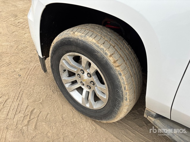 2019 Chevrolet Suburban 4x4 SUV - Позашляховик: фото 4 2019 Chevrolet Suburban 4x4 SUV - Позашляховик: фото 4