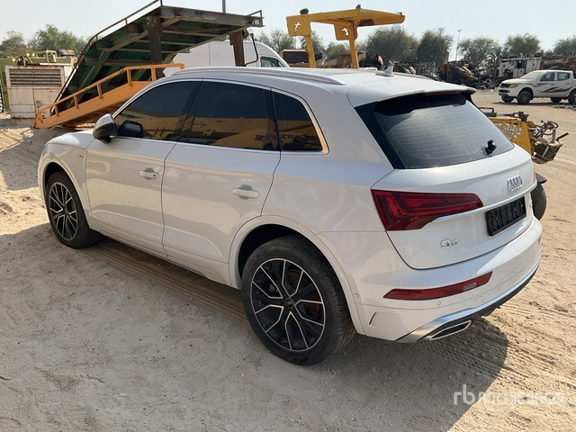 2023 Audi Q5 (Inoperable) SUV - Позашляховик: фото 4 2023 Audi Q5 (Inoperable) SUV - Позашляховик: фото 4