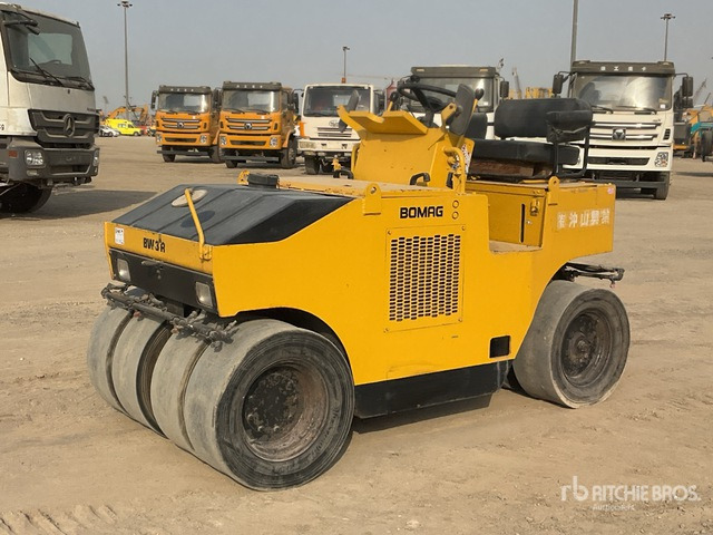 Bomag BW3R - Коток пневмоколісний: фото 1 Bomag BW3R - Коток пневмоколісний: фото 1