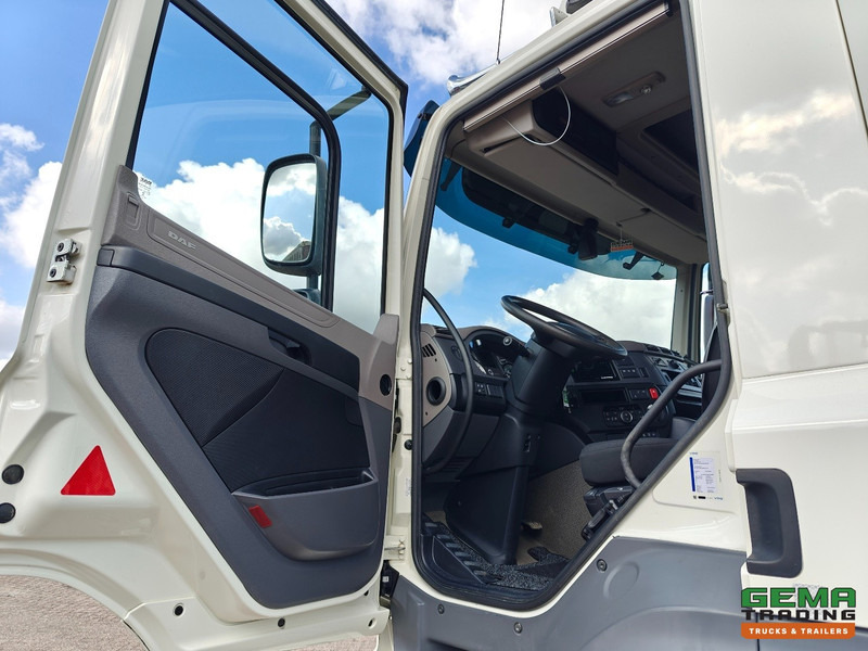 Автовоз вантажівка DAF CF 430 FAX 8x2/6 Dagcabine Euro6D - Machine Transporter + 2assige Aanhanger - Hydraulische Rampen - Afneembare 10.000L WaterTank - 20.000km! Origineel: фото 14