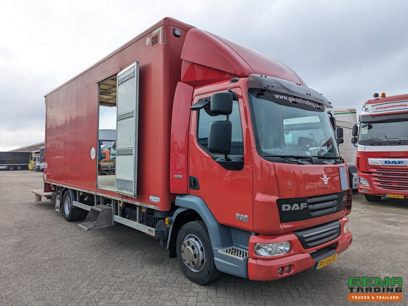 DAF FA LF45.210 4x2 Dagcab Euro5 EEV - GeslotenBak 6.6M - Zijdeuren - Weegsysteem - Laadklep 1500KG - Вантажівка з закритим кузовом: фото 2 DAF FA LF45.210 4x2 Dagcab Euro5 EEV - GeslotenBak 6.6M - Zijdeuren - Weegsysteem - Laadklep 1500KG - Вантажівка з закритим кузовом: фото 2