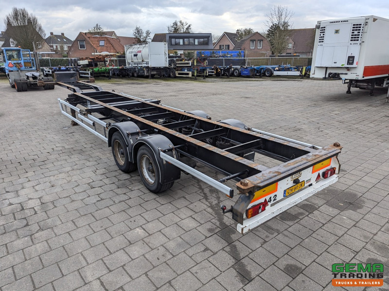 Floor FLCO 12-18 2-Assen BPW - Trommelremmen - 2x 20FT en 40FT Aansluiting - 4140KG - Контейнеровоз/ Змінний кузов напівпричіп: фото 3 Floor FLCO 12-18 2-Assen BPW - Trommelremmen - 2x 20FT en 40FT Aansluiting - 4140KG - Контейнеровоз/ Змінний кузов напівпричіп: фото 3