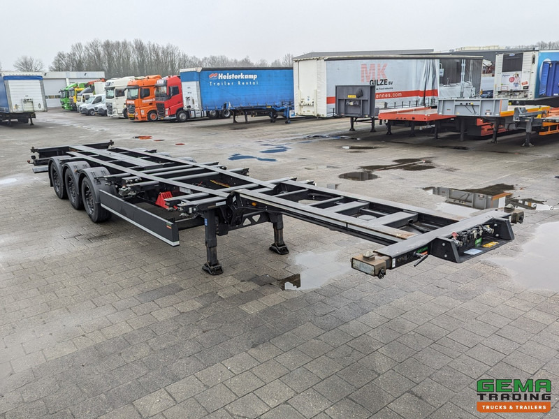 Kögel PORT 45 SIMPLEX BlackEdition - 2 LiftAssen - LZV Gekeurd - Alle aansluitingen - TOP! 07/2025APK - Контейнеровоз/ Змінний кузов напівпричіп: фото 3 Kögel PORT 45 SIMPLEX BlackEdition - 2 LiftAssen - LZV Gekeurd - Alle aansluitingen - TOP! 07/2025APK - Контейнеровоз/ Змінний кузов напівпричіп: фото 3