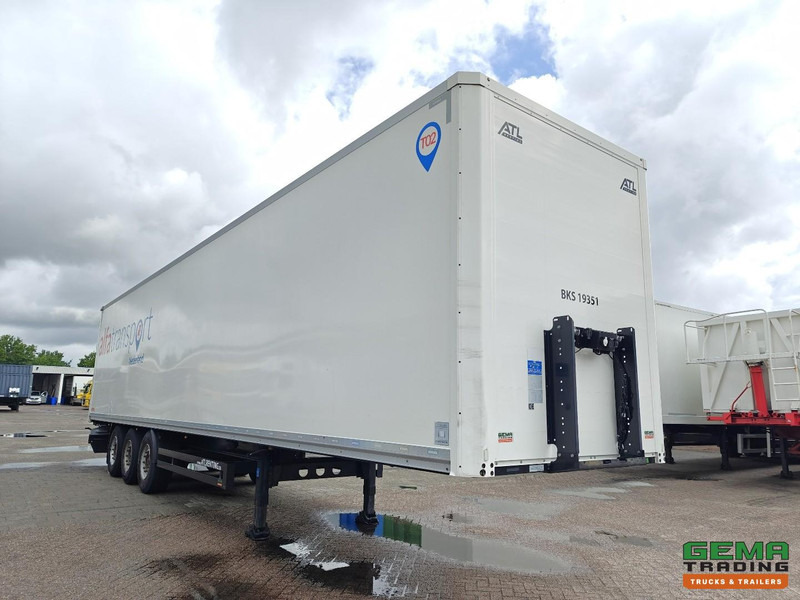 Kögel S24-1 3-Assen SAF - Schijfremmen - Gesloten Opbouw - Закритий кузов напівпричіп: фото 5 Kögel S24-1 3-Assen SAF - Schijfremmen - Gesloten Opbouw - Закритий кузов напівпричіп: фото 5