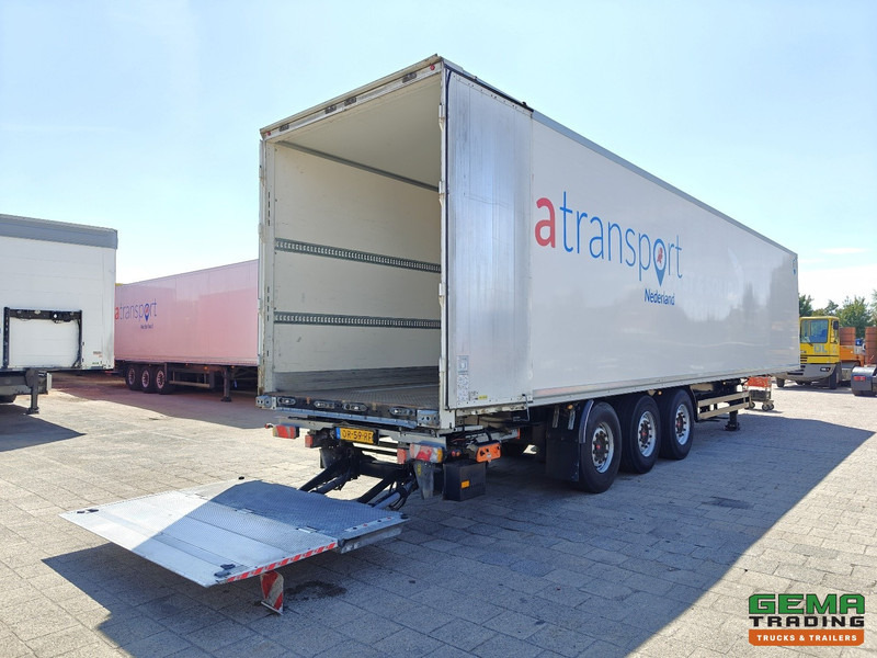 Kögel SKH24 3-Assen SAF - Gesloten Opbouw - LiftAs - Schijfremmen - Laadklep 2000KG - Закритий кузов напівпричіп: фото 1 Kögel SKH24 3-Assen SAF - Gesloten Opbouw - LiftAs - Schijfremmen - Laadklep 2000KG - Закритий кузов напівпричіп: фото 1
