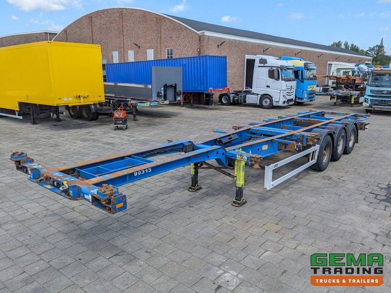 Krone SD27 3-Assen BPW Drumbrakes - 4700KG - All Connections (O1913) - Контейнеровоз/ Змінний кузов напівпричіп: фото 4 Krone SD27 3-Assen BPW Drumbrakes - 4700KG - All Connections (O1913) - Контейнеровоз/ Змінний кузов напівпричіп: фото 4