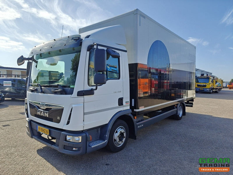 MAN TGL 7.150 4x2 Dagcab Euro6B - 7T - GeslotenBak 5.4m - Elec. Roldeur - 238.000km - Вантажівка з закритим кузовом: фото 1 MAN TGL 7.150 4x2 Dagcab Euro6B - 7T - GeslotenBak 5.4m - Elec. Roldeur - 238.000km - Вантажівка з закритим кузовом: фото 1