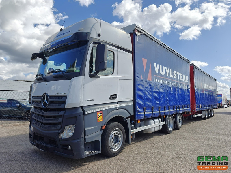 Mercedes-Benz Actros 2645 6x2 Gigaspace Euro6 + 3Axle Trailer - 115m³ VolumeCombi - Dubbele Tanks - Moffet Aansluiting - HH Vloer - SMARTTacho V2 - Вантажівка з закритим кузовом: фото 1 Mercedes-Benz Actros 2645 6x2 Gigaspace Euro6 + 3Axle Trailer - 115m³ VolumeCombi - Dubbele Tanks - Moffet Aansluiting - HH Vloer - SMARTTacho V2 - Вантажівка з закритим кузовом: фото 1