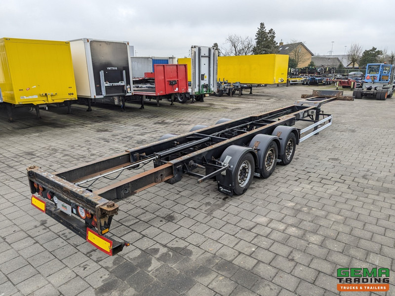 Renders ROC 12.27 CC 3-Assen MB - Schijfremmen - Achterschuiver - 40/45FT - Контейнеровоз/ Змінний кузов напівпричіп: фото 1 Renders ROC 12.27 CC 3-Assen MB - Schijfremmen - Achterschuiver - 40/45FT - Контейнеровоз/ Змінний кузов напівпричіп: фото 1