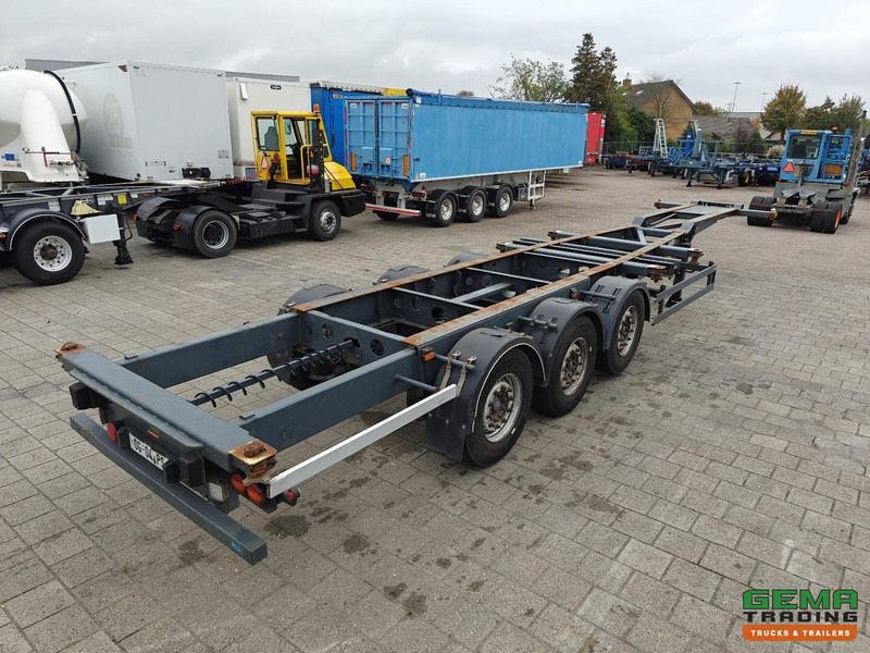 Schmitz Cargobull SCF 24 G 3-Assen MB - LiftAs - Schijfremmen - Vast Chassis - 2x20FT 1x30FT 40FT aansluiting - Контейнеровоз/ Змінний кузов напівпричіп: фото 1 Schmitz Cargobull SCF 24 G 3-Assen MB - LiftAs - Schijfremmen - Vast Chassis - 2x20FT 1x30FT 40FT aansluiting - Контейнеровоз/ Змінний кузов напівпричіп: фото 1