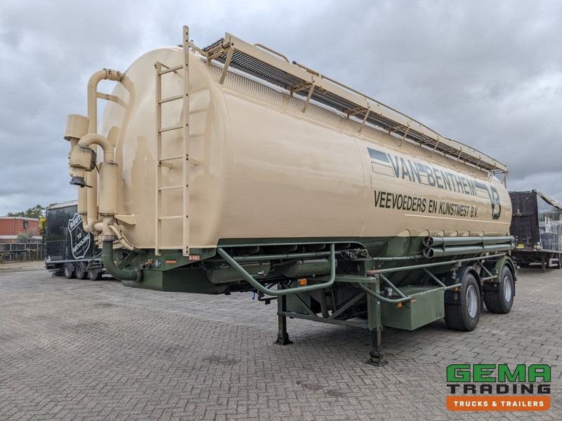 WELGRO 90WSL33-24 2-Assen SAF Silo MengVoeder / Futter 24m³ - Trommelremmen - StuurAs (O1961) - Напівпричіп цистерна: фото 1 WELGRO 90WSL33-24 2-Assen SAF Silo MengVoeder / Futter 24m³ - Trommelremmen - StuurAs (O1961) - Напівпричіп цистерна: фото 1