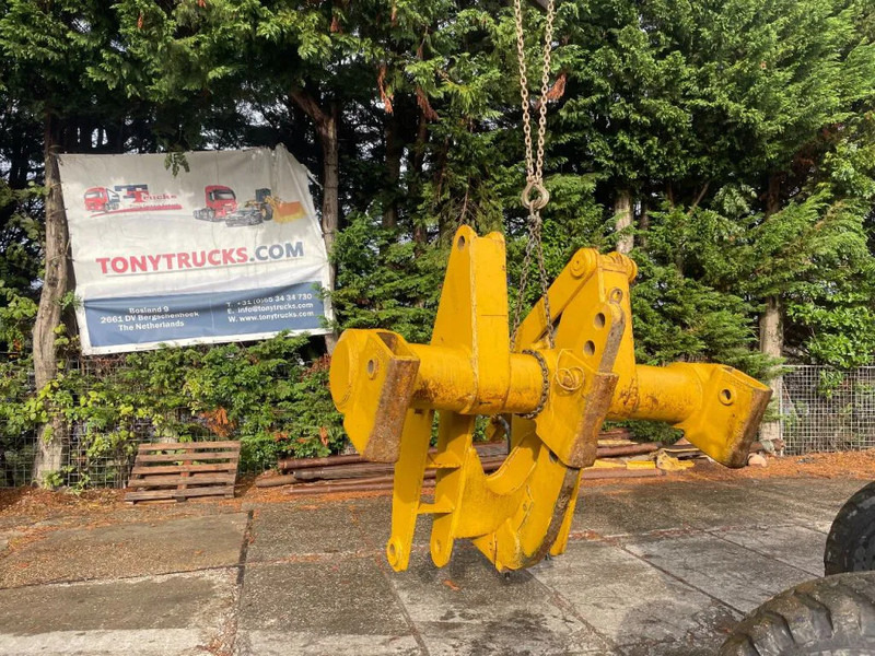 Caterpillar Ripper compatible with D7R and D7H Ripper compatible with D7R and D7H - Розпушувач в категорії Будівельна техніка: фото 1 Caterpillar Ripper compatible with D7R and D7H Ripper compatible with D7R and D7H - Розпушувач в категорії Будівельна техніка: фото 1
