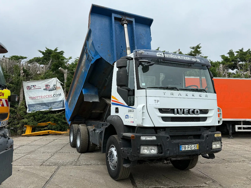 Iveco Trakker 360 6X4 Tipper Spring/Spring ZF Manual gear - Самоскид вантажівка: фото 1 Iveco Trakker 360 6X4 Tipper Spring/Spring ZF Manual gear - Самоскид вантажівка: фото 1