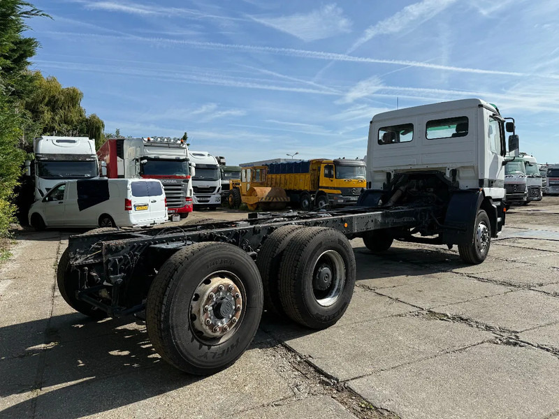 Mercedes-Benz ACTROS 2540 V6 6X2 Chassis Spring/Air EPS 3 Pedal - Вантажівка шасі: фото 5 Mercedes-Benz ACTROS 2540 V6 6X2 Chassis Spring/Air EPS 3 Pedal - Вантажівка шасі: фото 5