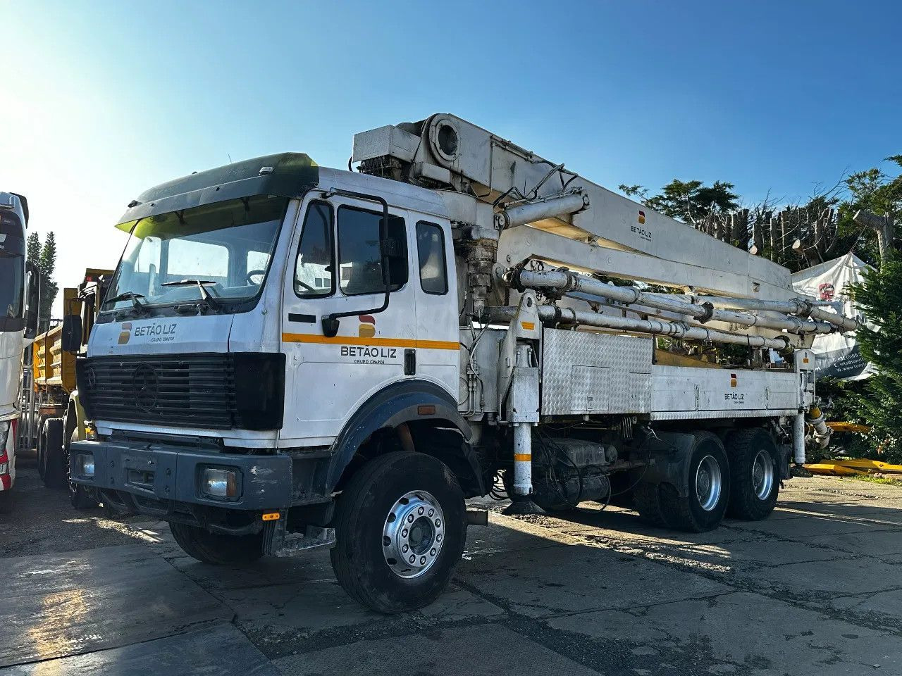 Mercedes-Benz SK 2631 6X4 LSB 36M BETONPOMP 370 BAR Mercedes-Benz SK 2631 6X4 LSB 36M BETONPOMP 370 BAR - Автобетононасос-змішувач: фото 2 Mercedes-Benz SK 2631 6X4 LSB 36M BETONPOMP 370 BAR Mercedes-Benz SK 2631 6X4 LSB 36M BETONPOMP 370 BAR - Автобетононасос-змішувач: фото 2
