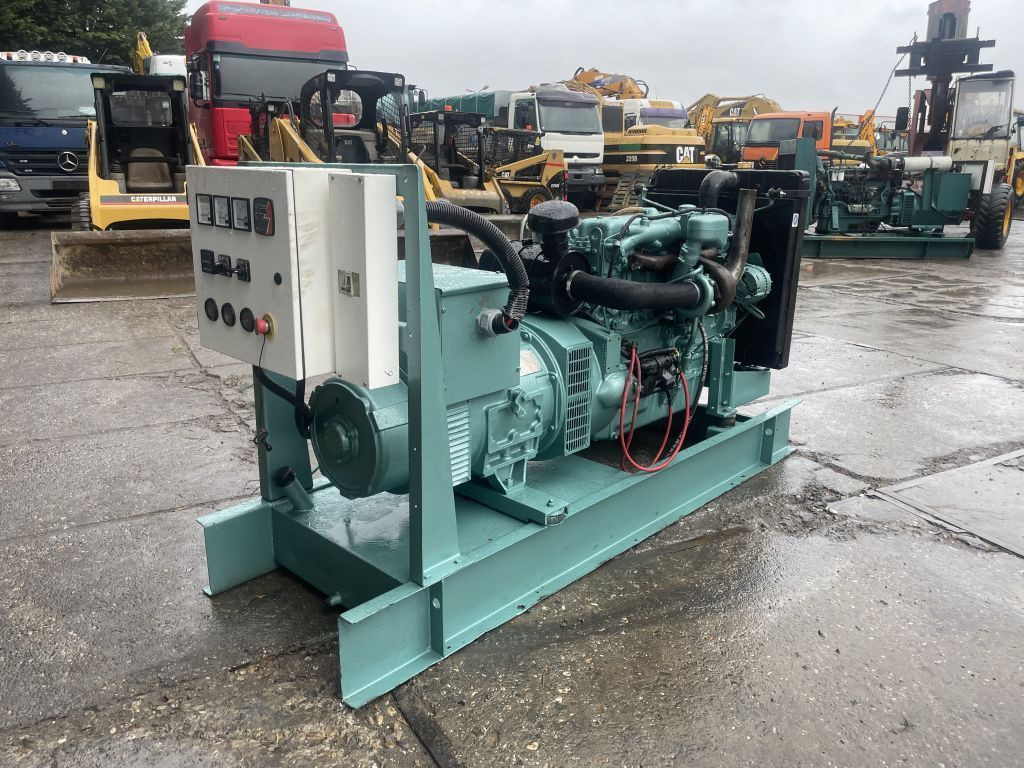 Perkins 85 KVA Generator 3 Phase Perkins 85 KVA Generator 3 Phase - Електричний генератор: фото 4 Perkins 85 KVA Generator 3 Phase Perkins 85 KVA Generator 3 Phase - Електричний генератор: фото 4