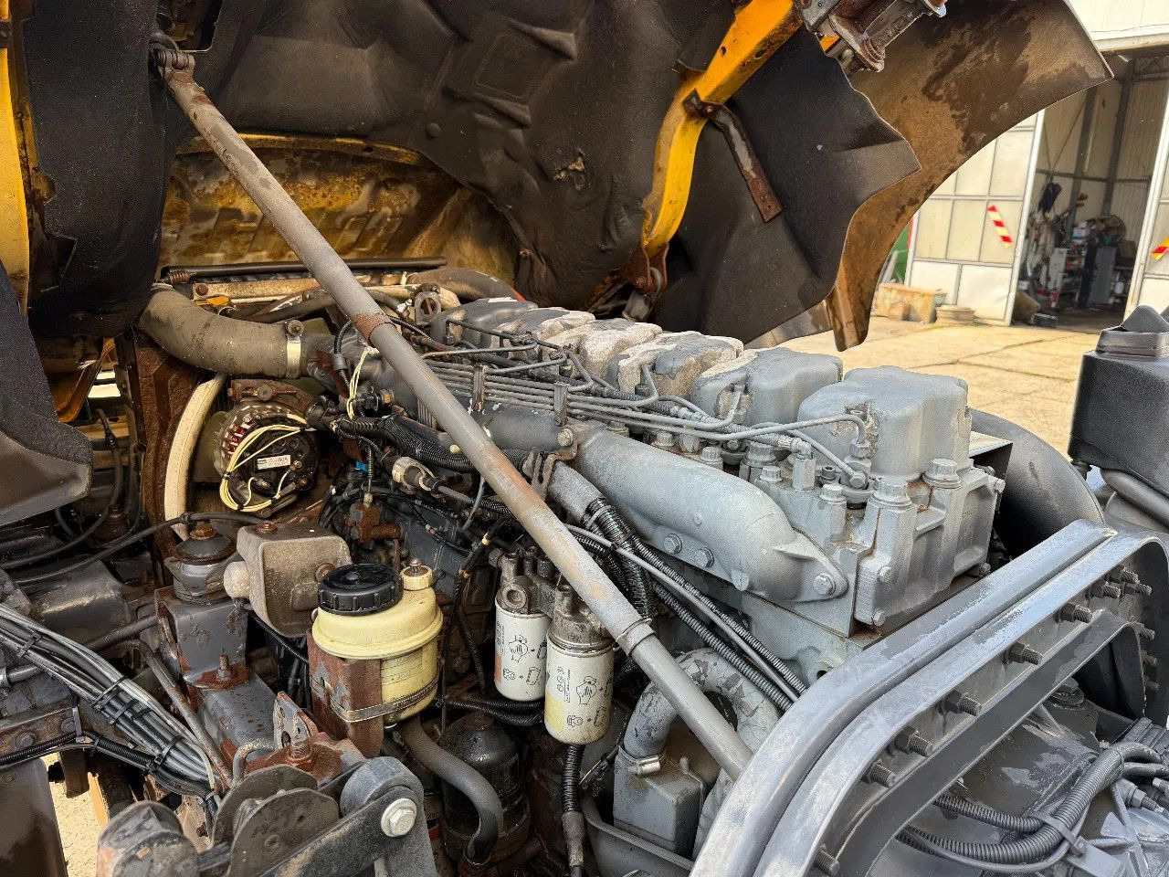 Самоскид вантажівка Renault Kerax 400 6X6 Tipper Spring/spring ZF Man Gear E: фото 29