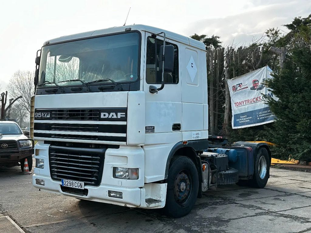 DAF XF 95.380 4X2 Tractor-unit Spring/Air ZF Manual - Тягач: фото 2 DAF XF 95.380 4X2 Tractor-unit Spring/Air ZF Manual - Тягач: фото 2