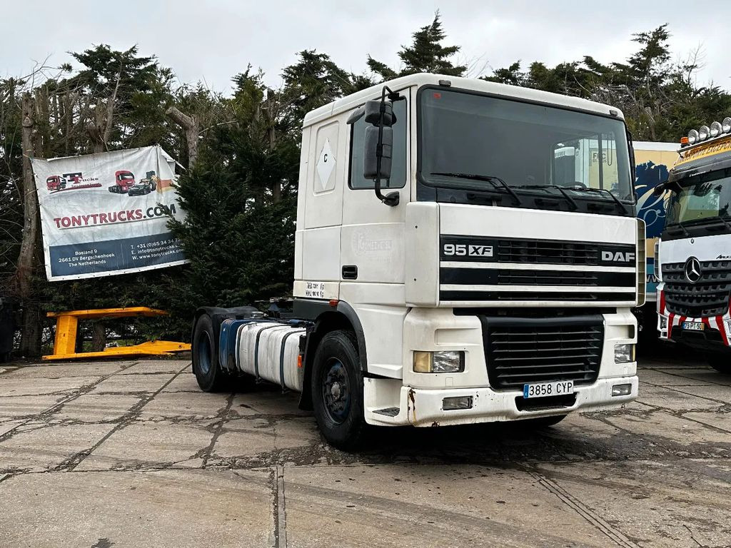 DAF XF 95.380 4X2 Tractor-unit Spring/Air ZF Manual - Тягач: фото 1 DAF XF 95.380 4X2 Tractor-unit Spring/Air ZF Manual - Тягач: фото 1