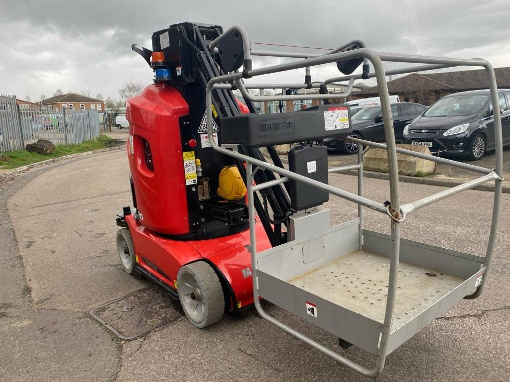 Manitou 100 VJR - Вертикальний щогловий підйомник: фото 4 Manitou 100 VJR - Вертикальний щогловий підйомник: фото 4