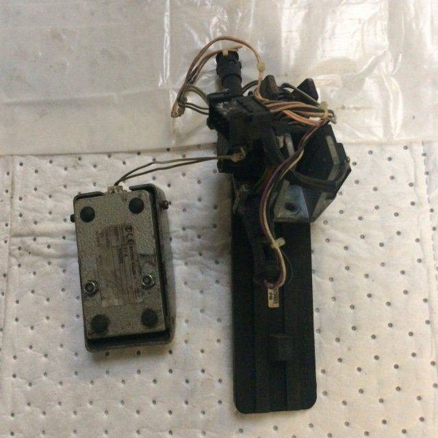 Accelerator with Deadman Switch for Still - Педаль в категорії Вантажно-розвантажувальна техніка: фото 2 Accelerator with Deadman Switch for Still - Педаль в категорії Вантажно-розвантажувальна техніка: фото 2