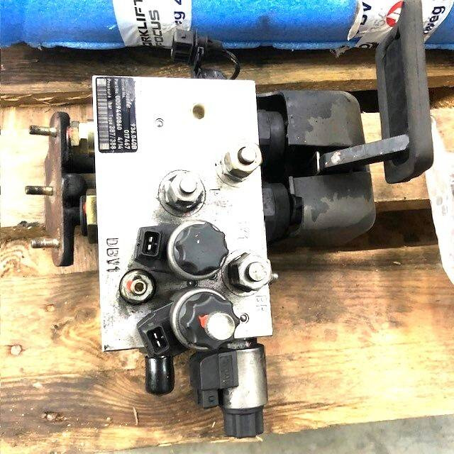 Brake valve for Linde - Гідравлічний клапан в категорії Вантажно-розвантажувальна техніка: фото 2 Brake valve for Linde - Гідравлічний клапан в категорії Вантажно-розвантажувальна техніка: фото 2