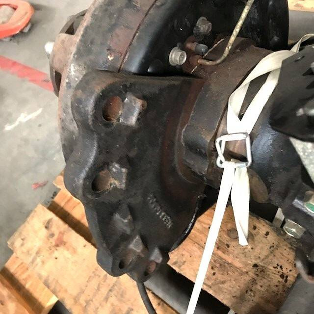 Complete front axle for Caterpillar - Вісь та запчастини в категорії Вантажно-розвантажувальна техніка: фото 5 Complete front axle for Caterpillar - Вісь та запчастини в категорії Вантажно-розвантажувальна техніка: фото 5