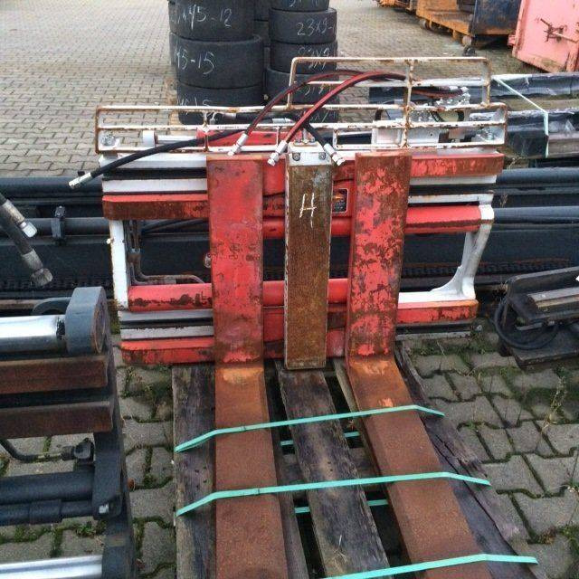 Dúrwen Fork Clamp with separate sideshift - Захват: фото 2 Dúrwen Fork Clamp with separate sideshift - Захват: фото 2