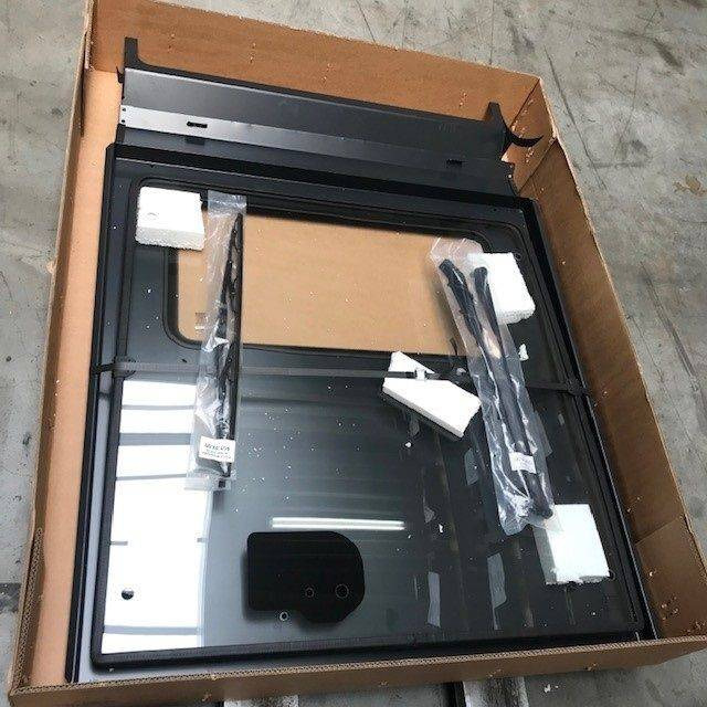 FRONT + ROOF PANEL FOR KOMATSU - Скло та запчастини в категорії Вантажно-розвантажувальна техніка: фото 2 FRONT + ROOF PANEL FOR KOMATSU - Скло та запчастини в категорії Вантажно-розвантажувальна техніка: фото 2