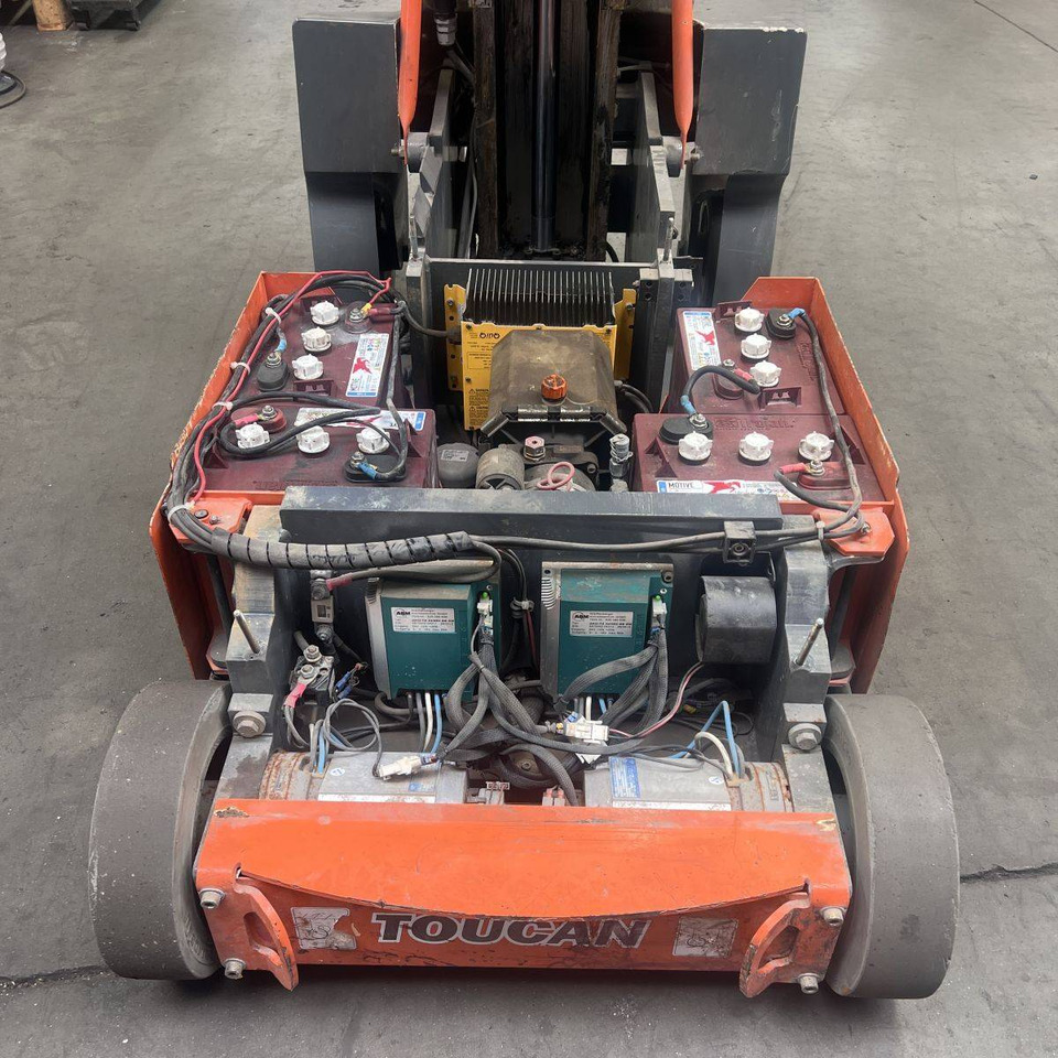 Вертикальний щогловий підйомник JLG Toucan Duo: фото 8