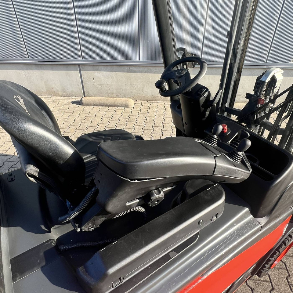 Linde E16P (386-02) EVO - Електронавантажувач: фото 4 Linde E16P (386-02) EVO - Електронавантажувач: фото 4