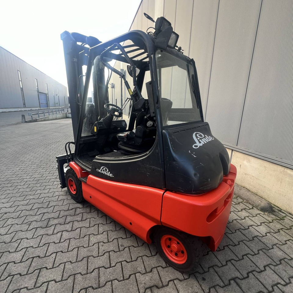 Linde E30 (336-02) - Електронавантажувач: фото 2 Linde E30 (336-02) - Електронавантажувач: фото 2