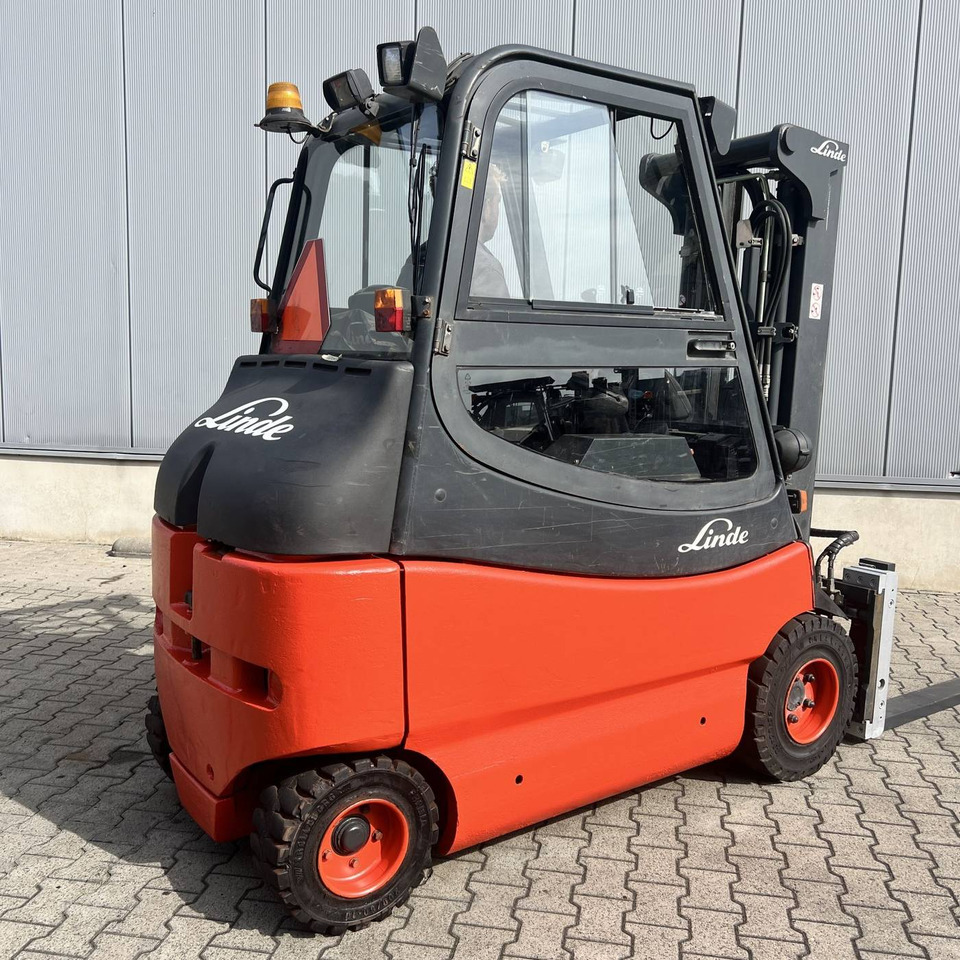 Linde E30-600S (336-03) - Електронавантажувач: фото 3 Linde E30-600S (336-03) - Електронавантажувач: фото 3