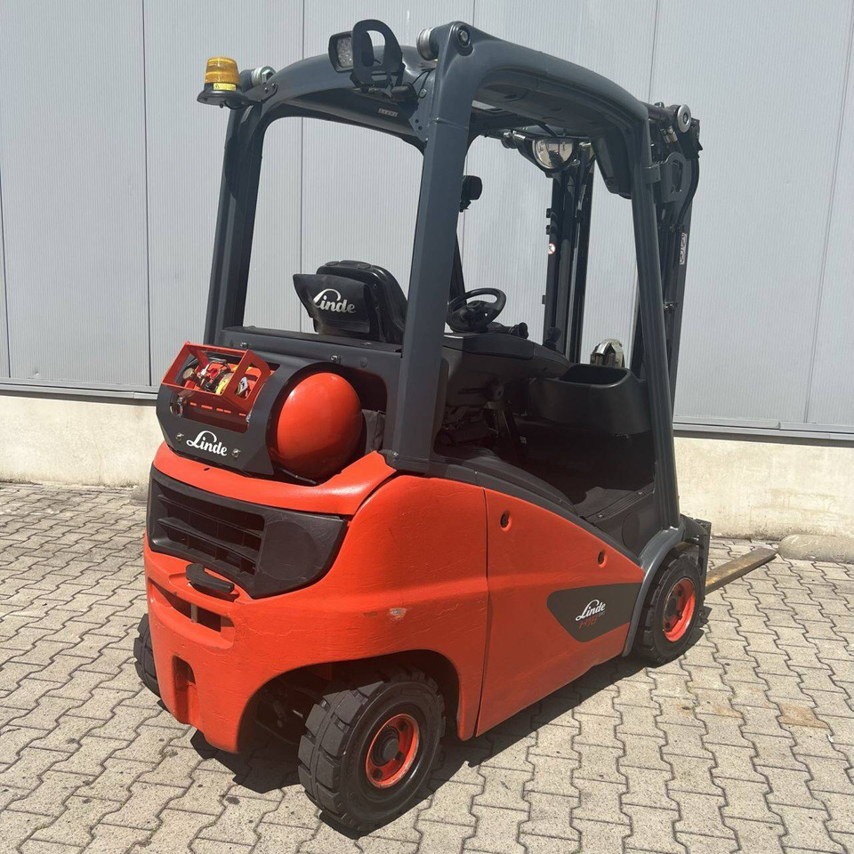 Linde H18T (391-02) EVO - Газовий навантажувач: фото 2 Linde H18T (391-02) EVO - Газовий навантажувач: фото 2