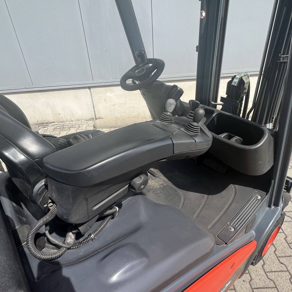 Linde H18T (391-02) EVO - Газовий навантажувач: фото 3 Linde H18T (391-02) EVO - Газовий навантажувач: фото 3