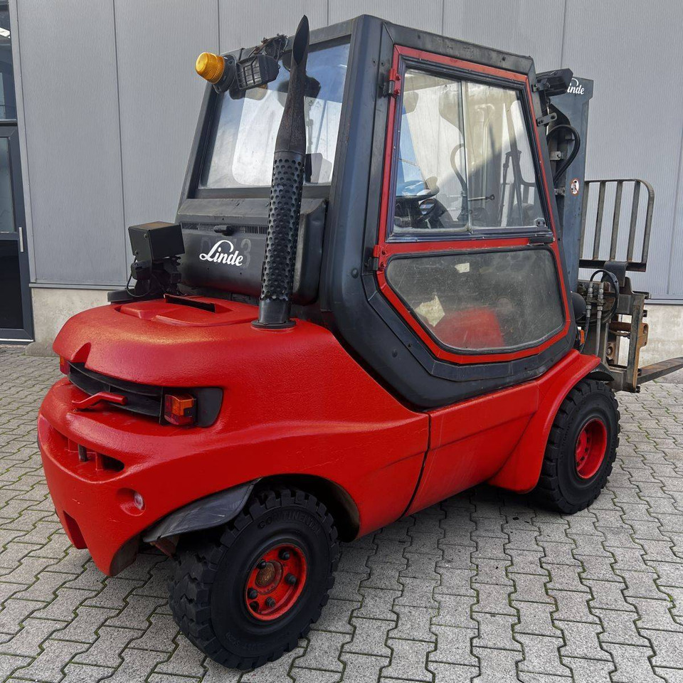 Linde H30D (351-03) - Дизельний навантажувач: фото 3 Linde H30D (351-03) - Дизельний навантажувач: фото 3