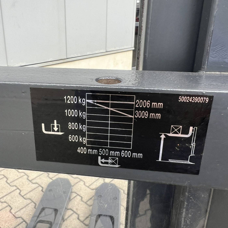 Штабелер Linde L12 (1172): фото 14 Штабелер Linde L12 (1172): фото 14