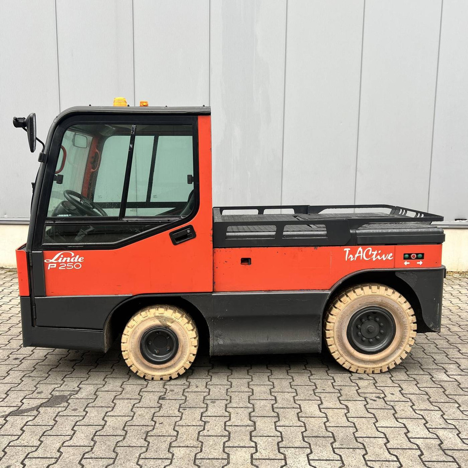 Linde P250 LWB (127) - Складські тягач: фото 1 Linde P250 LWB (127) - Складські тягач: фото 1