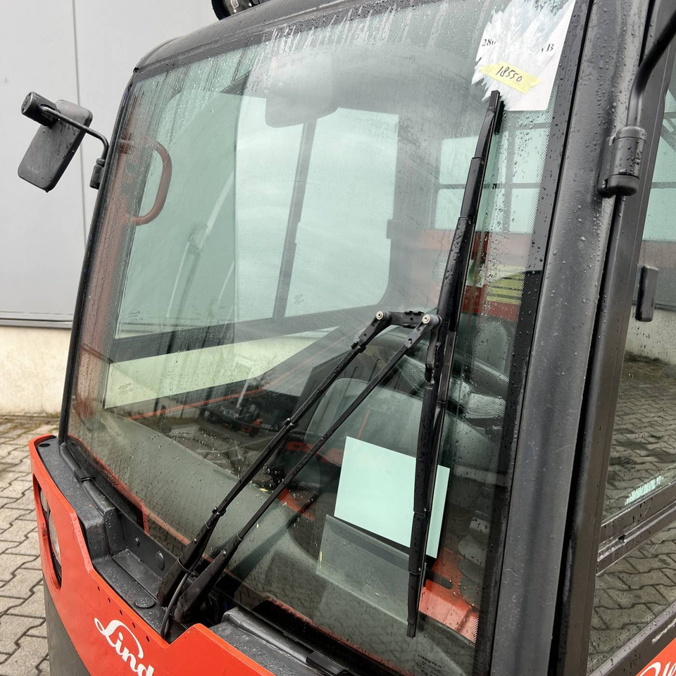 Linde P250 LWB (127) - Складські тягач: фото 3 Linde P250 LWB (127) - Складські тягач: фото 3