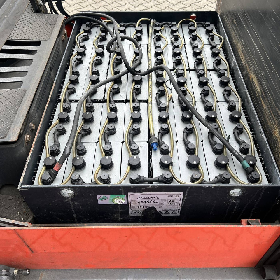 Linde P250 SWB (127) - Складські тягач: фото 4 Linde P250 SWB (127) - Складські тягач: фото 4