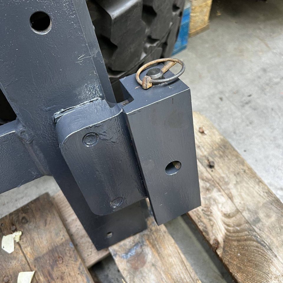 KAUP Hook-on forkcarriage 2T013 - Навісне обладнання: фото 4 KAUP Hook-on forkcarriage 2T013 - Навісне обладнання: фото 4