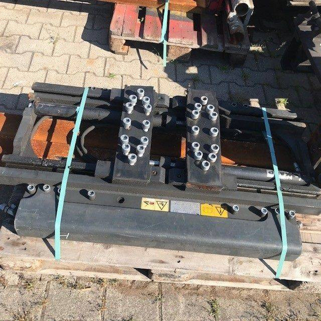 Kaup Fork positioner with sideshift - Навісне обладнання: фото 3 Kaup Fork positioner with sideshift - Навісне обладнання: фото 3