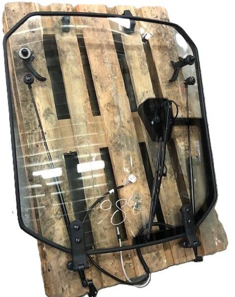 Rear Window - Скло та запчастини в категорії Вантажно-розвантажувальна техніка: фото 2 Rear Window - Скло та запчастини в категорії Вантажно-розвантажувальна техніка: фото 2